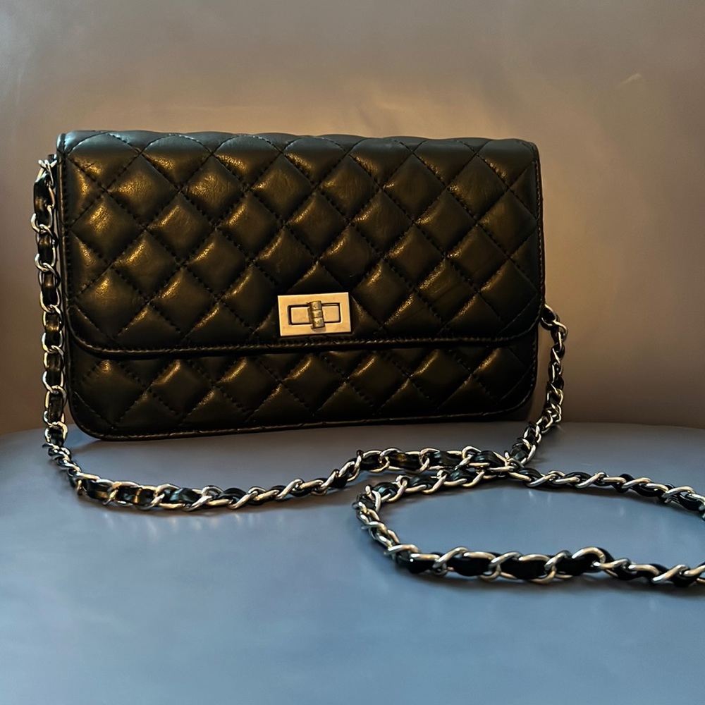 Cash’s Ireland Black Quilted Leather Crossbody Bag